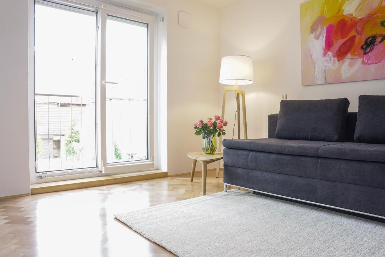 Bright Apartment Ljubljana Eksteriør bilde