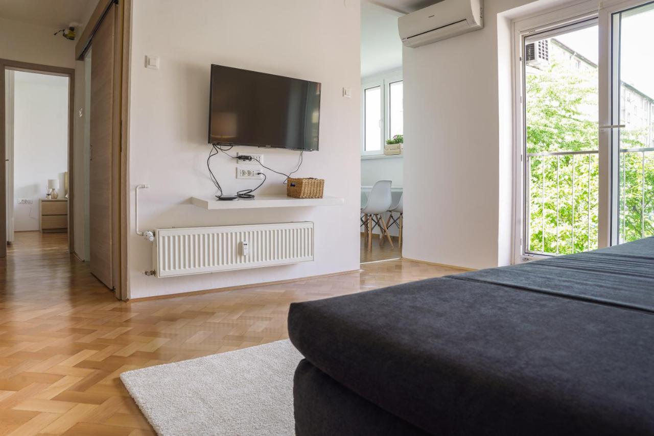 Bright Apartment Ljubljana Eksteriør bilde